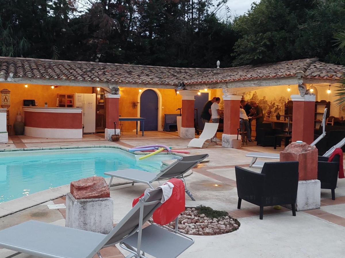 Le Clos De L'Isle Arles Esterno foto